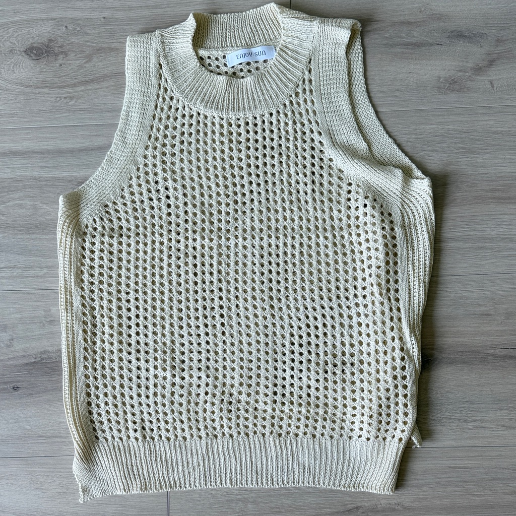 Crewneck Hollow Out Sleeveless Top